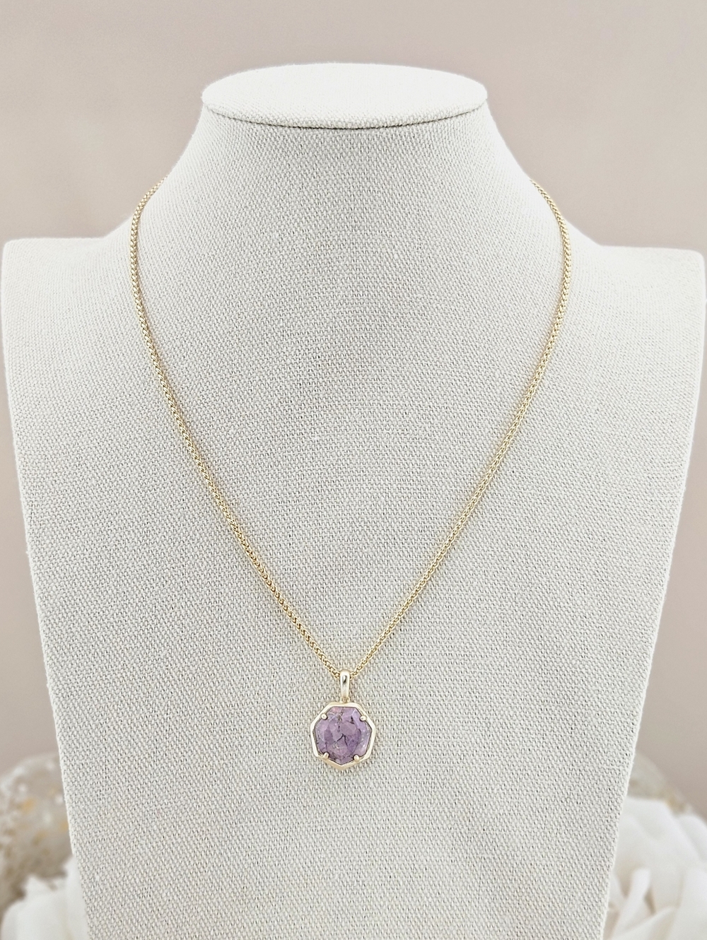Kendra Scott Necklace 14k Gold Plated Lilac Magnesite Cynthia Short Pendant Boho